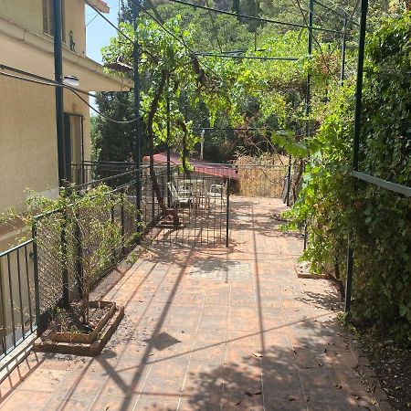 Mi 'Ffaciu E Mi Ricriu Casa Vacanze Castelmola Exterior foto